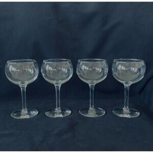 Round Clear Wine Glasses